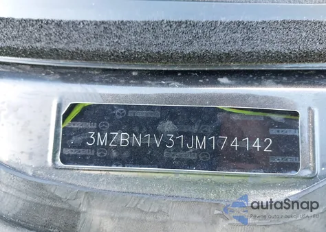 2018 Mazda Mazda3 Touring из США, поврежденный, VIN 3MZBN1V31JM174142